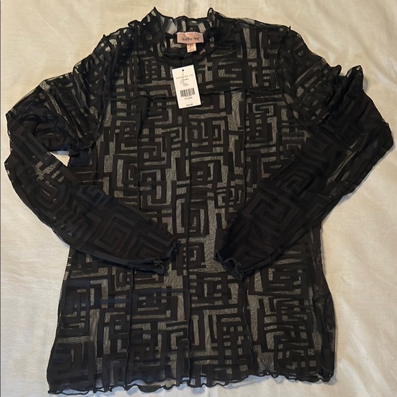 Buckle Tops - Buckle - Sheer Black Geometric Long Sleeve Top